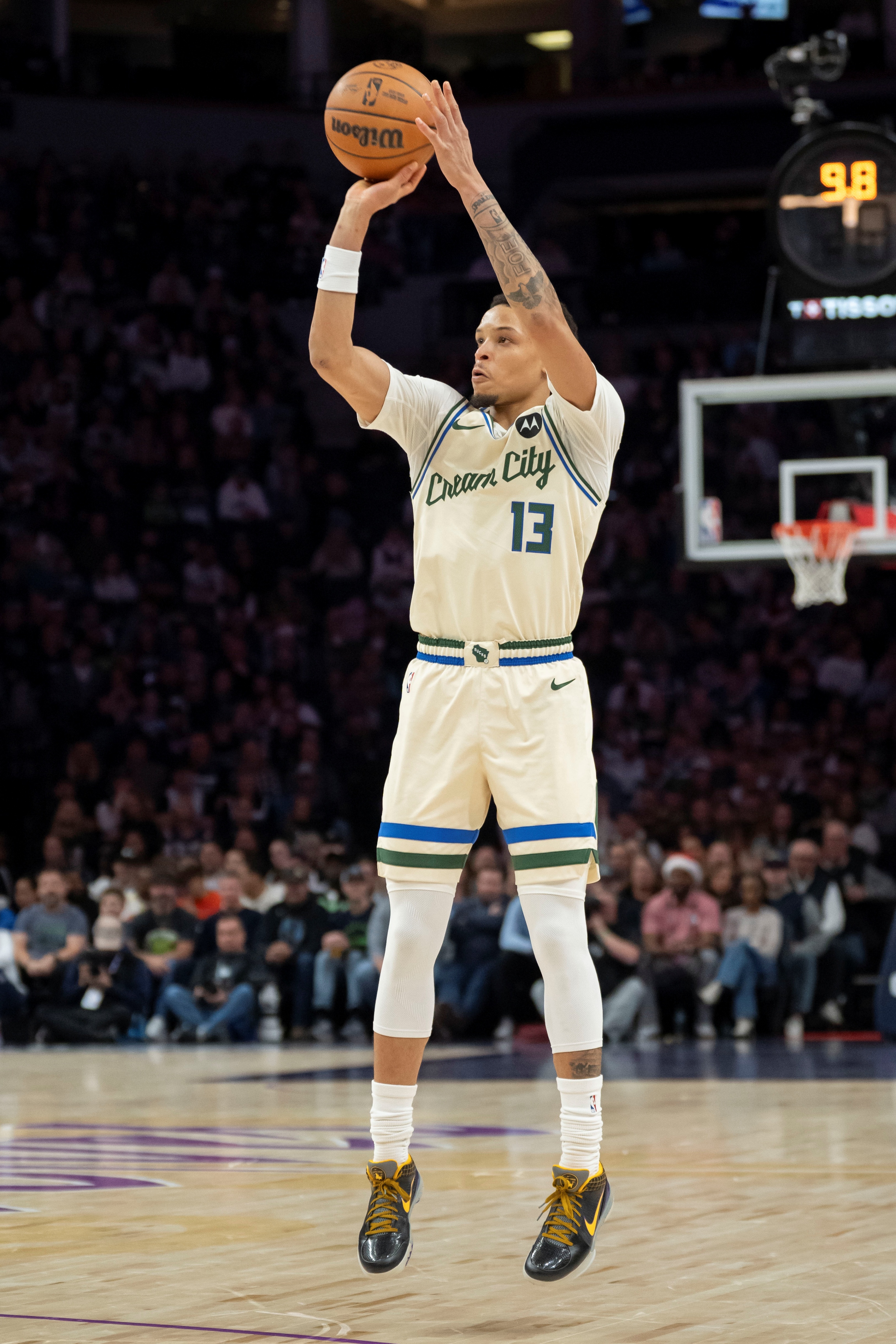 最新赛程-手感不佳！罗林斯14投5中&amp;三分5中1得11分7板3助1帽 正负值-23