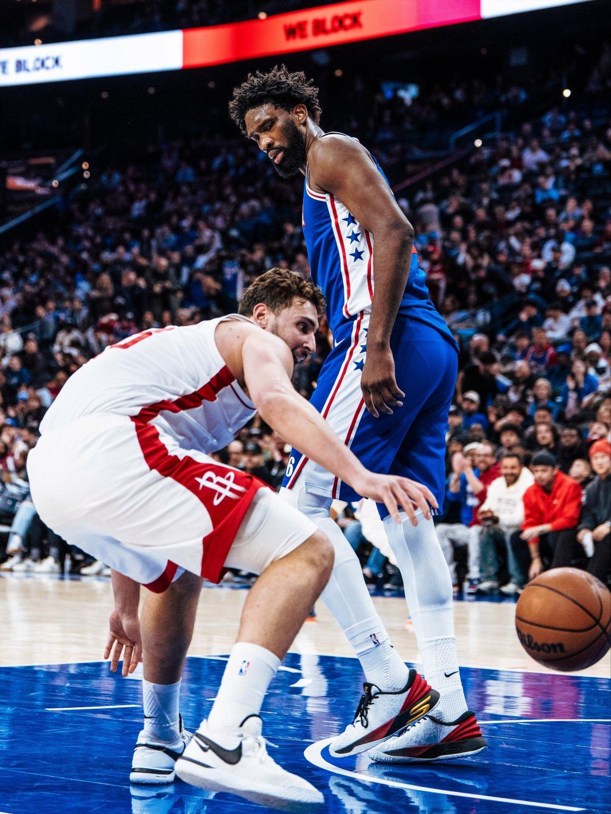 官方赛事平台-杜兰特36+7+8失误，恩比德32+15+10创纪录，马克西36+10+4断